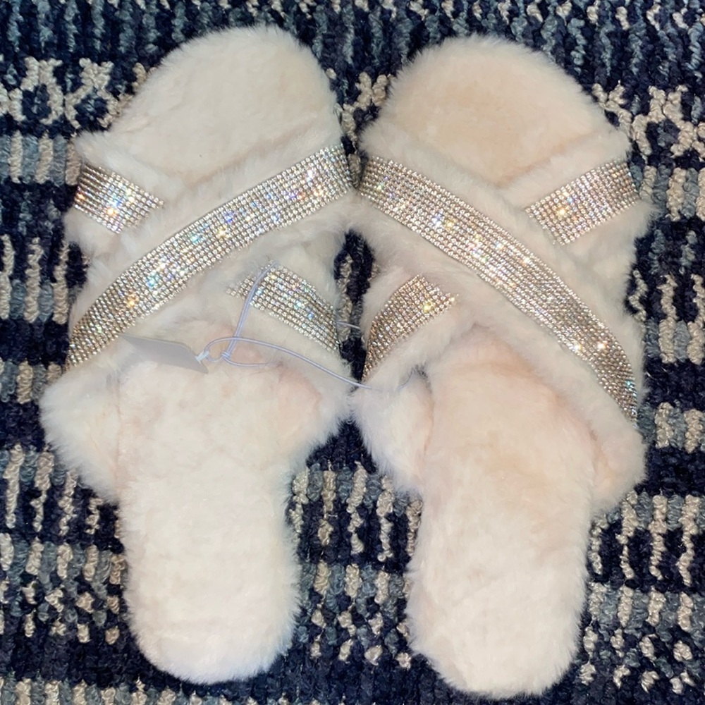 Fuzzy Embezzled Slippers - NWT